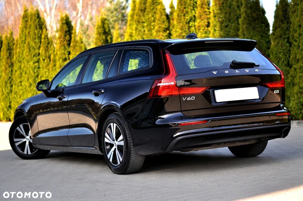 Volvo V60 D3 Momentum Pro - 12