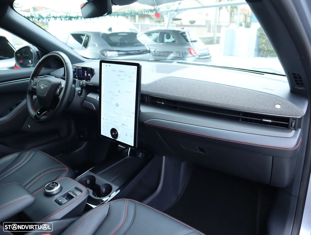 Ford Mustang Mach-E 75.7 kWh Premium AWD - 24