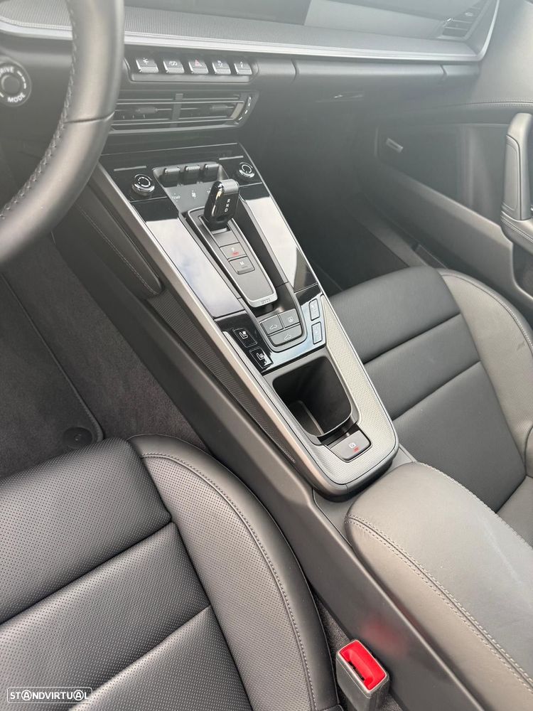 Porsche 911 Série F - 7