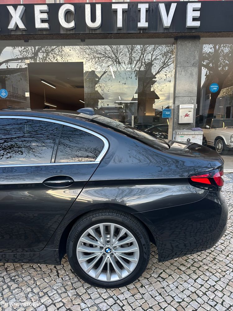BMW 530 e Line Luxury - 8