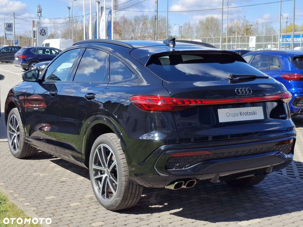 Audi Q5 Sportback - 4