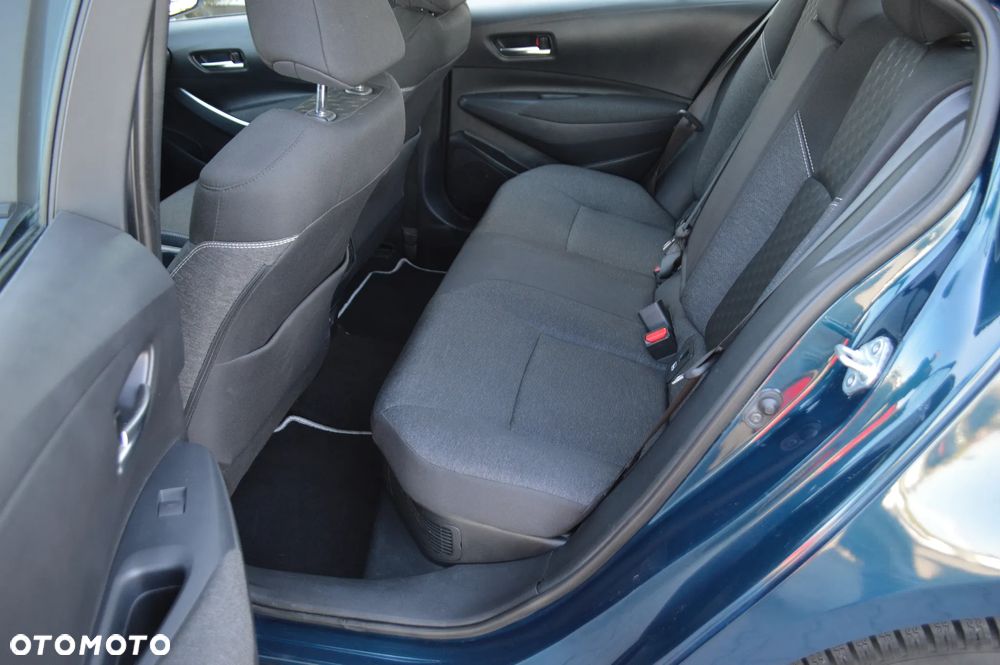 Toyota Corolla - 12