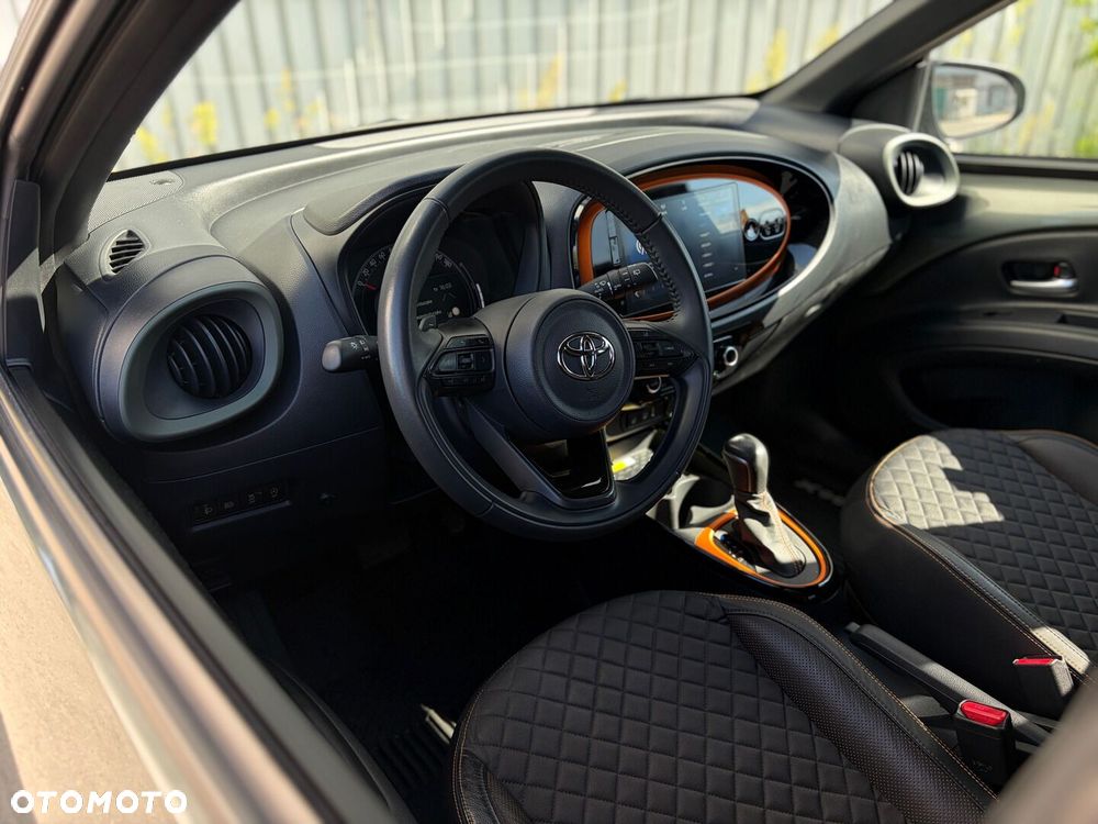 Toyota Aygo X 1.0 VVT-i Limited CVT - 23