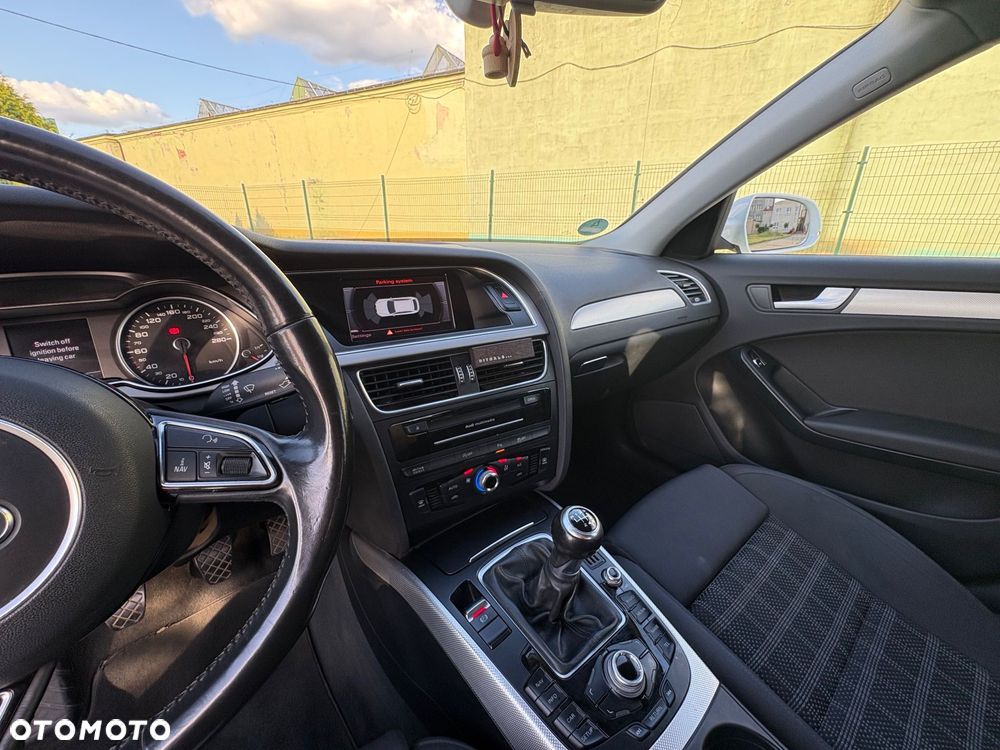 Audi A4 Avant - 25