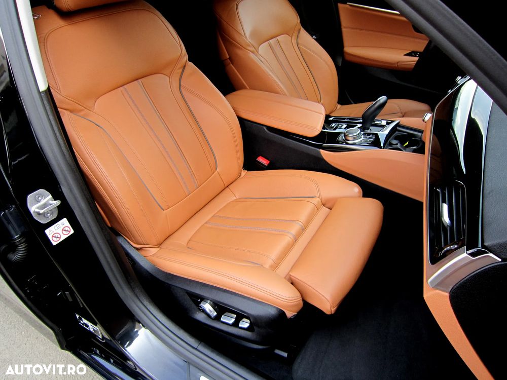 BMW Seria 5 520i Aut. Luxury Line - 22