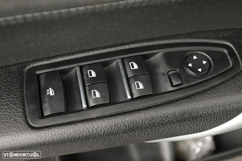 BMW 218 - 31