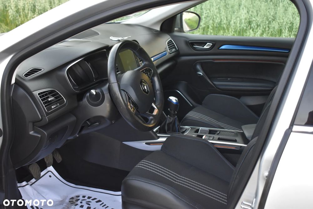 Renault Megane ENERGY dCi 130 GT LINE - 22