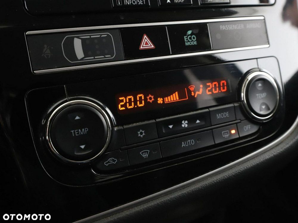 Mitsubishi Outlander 2.0 2WD CVT Diamant+ - 26