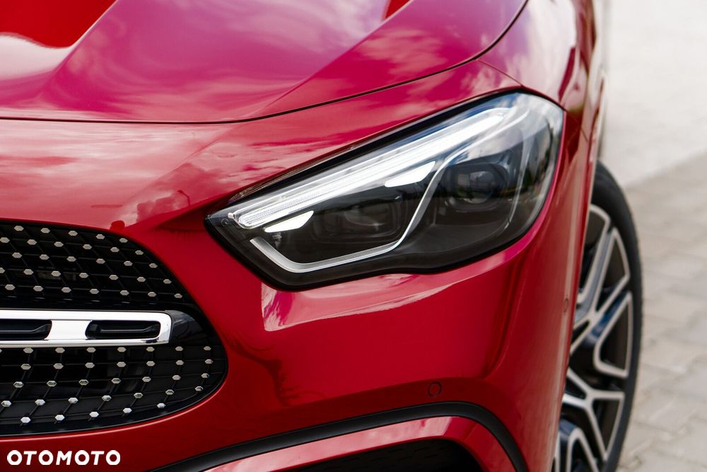 Mercedes-Benz GLA - 3