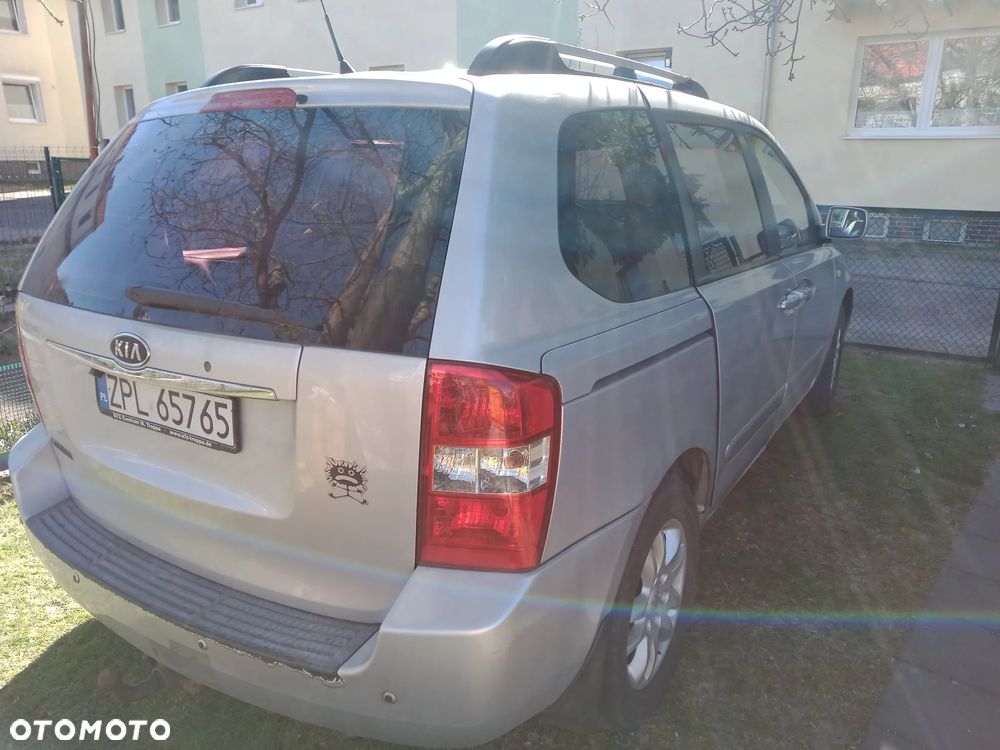 Kia Carnival 2.9 CRDi EX - 11