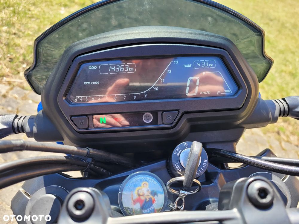 Bajaj Dominar 400 - 6