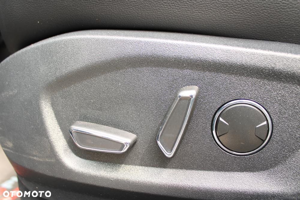 Ford S-Max - 26