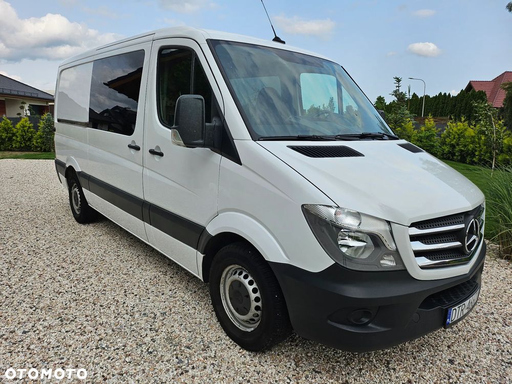 Mercedes-Benz 906 - 7