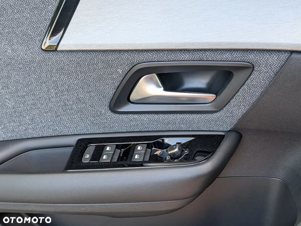 Citroën C5X 1.2 PureTech Shine EAT8 - 21