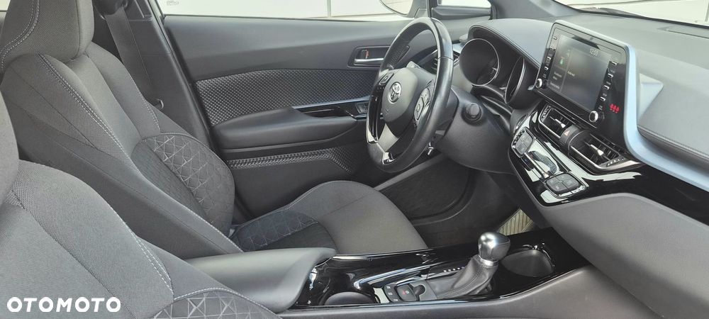 Toyota C-HR - 28