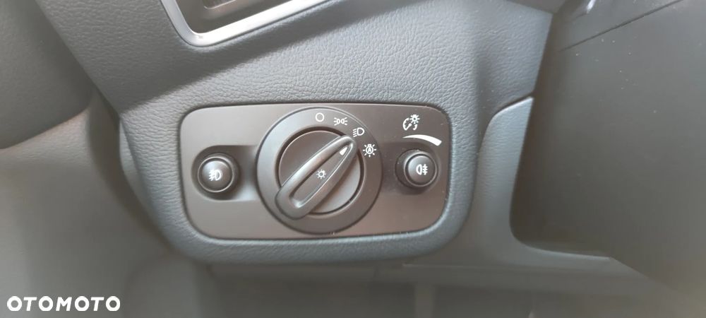 Ford C-MAX 1.6 TDCi Start-Stop-System Titanium - 14