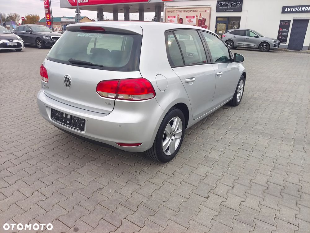 Volkswagen Golf - 16