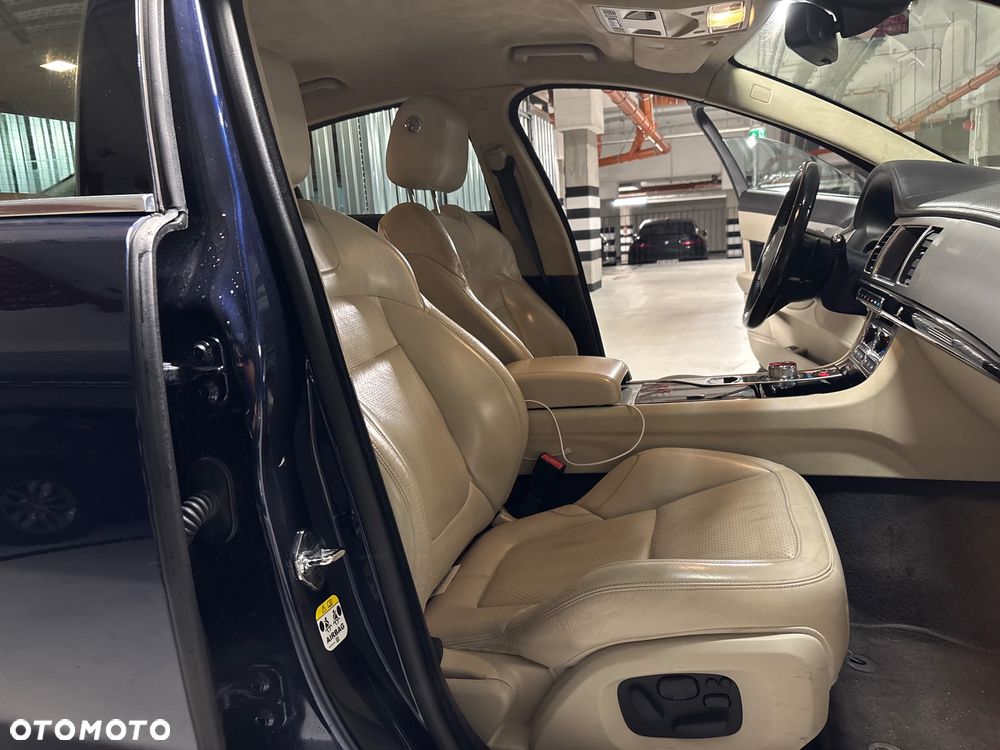 Jaguar Xf 2013 photo 4
