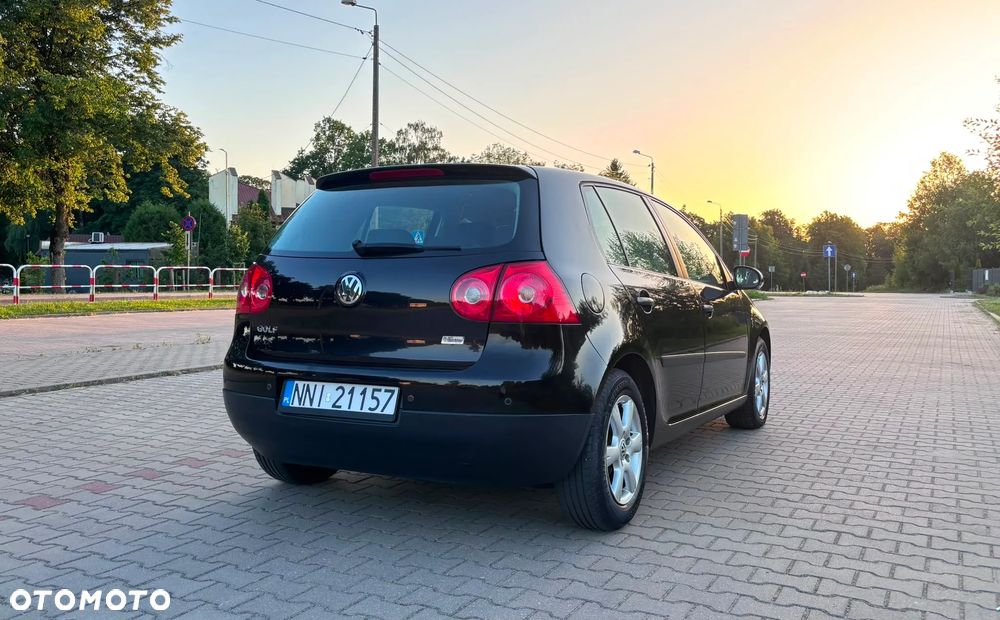 Volkswagen Golf 1.6 Trendline - 5