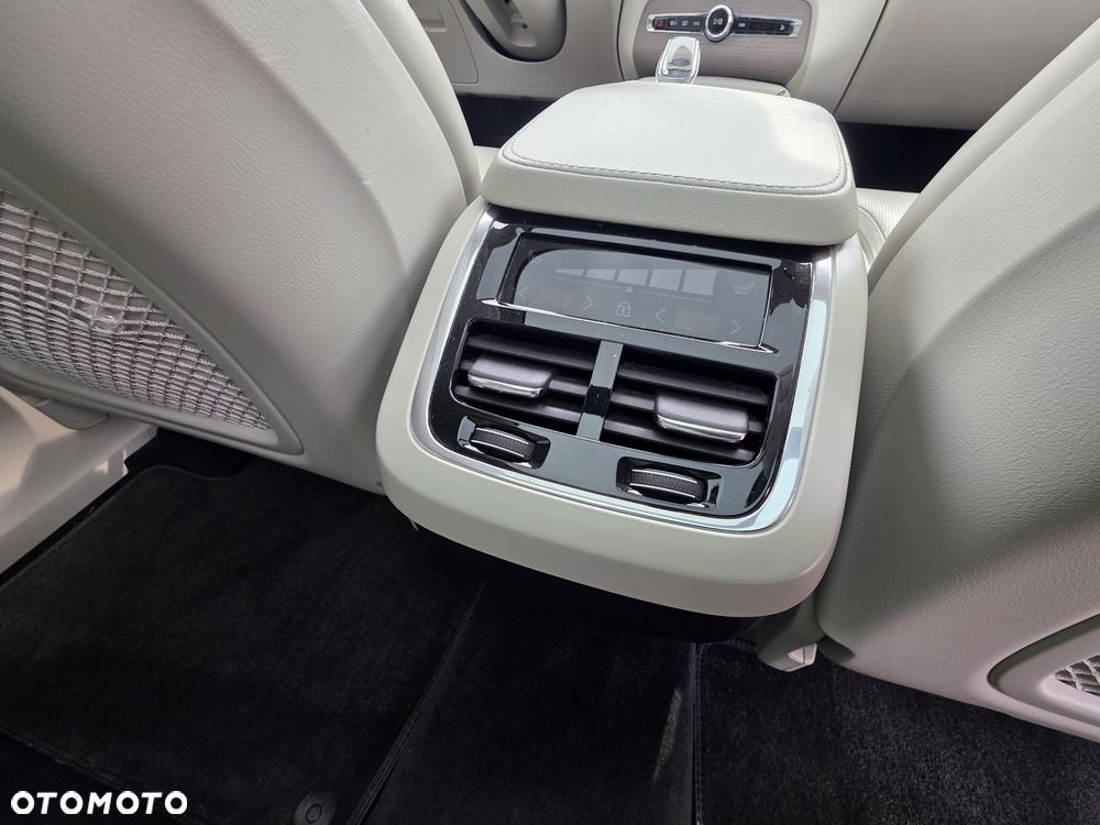 Volvo XC 90 B5 D AWD Inscription 7os - 25