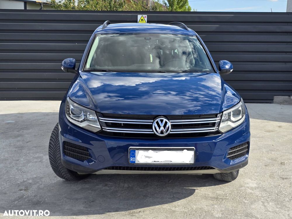 Volkswagen Tiguan 2.0 TDI DPF 4Motion BlueMotion Technology DSG Track & Field - 4