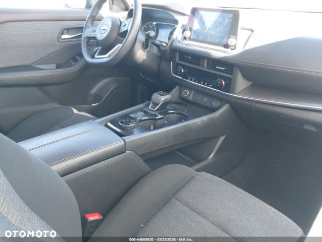 Nissan X-Trail - 12