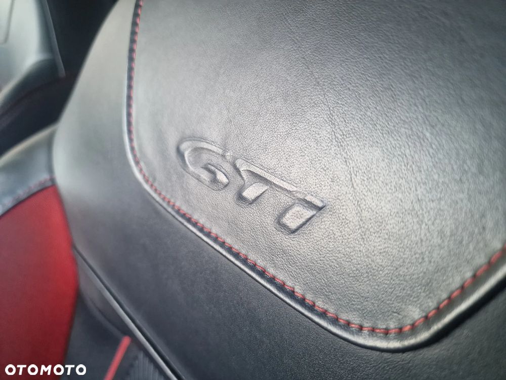 Peugeot 208 THP STOP & START GTi by Sport - 25