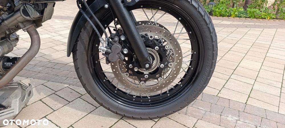 Suzuki V-STROM - 29