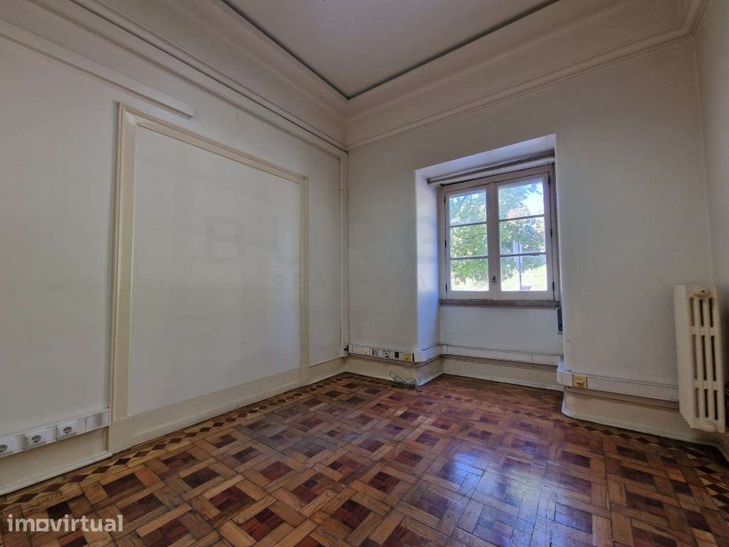 Apartamento de 4 quartos, 7 divisões assoalhadas, junto ao parque E... - Grande imagem: 5/43