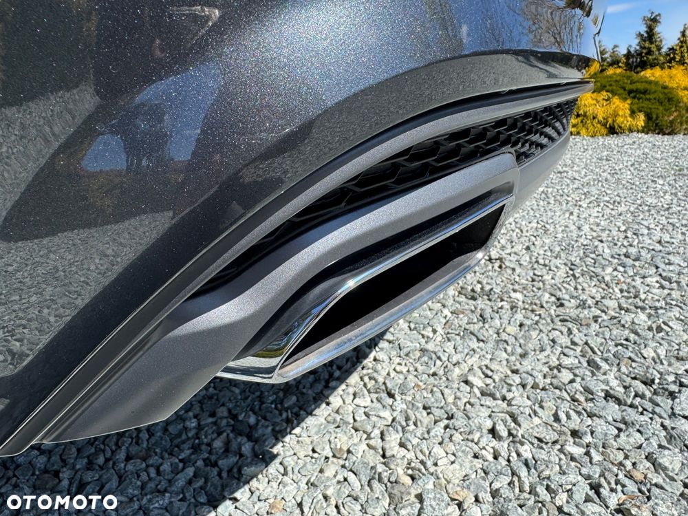Audi A6 Avant 2.0 TDI Ultra S tronic - 15