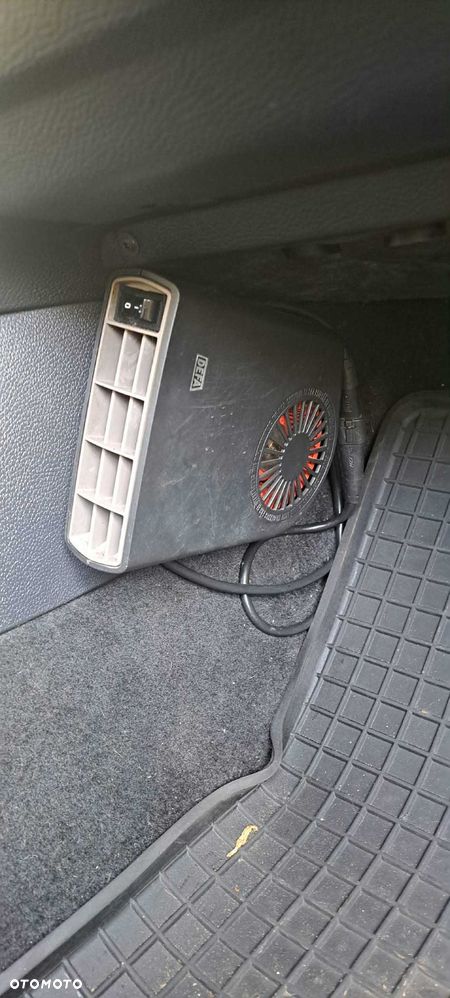 Volkswagen Golf - 11