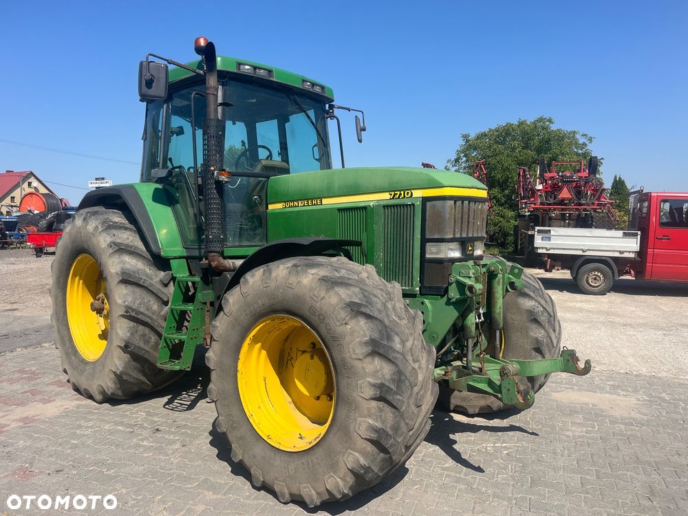 John Deere 7710 - 4