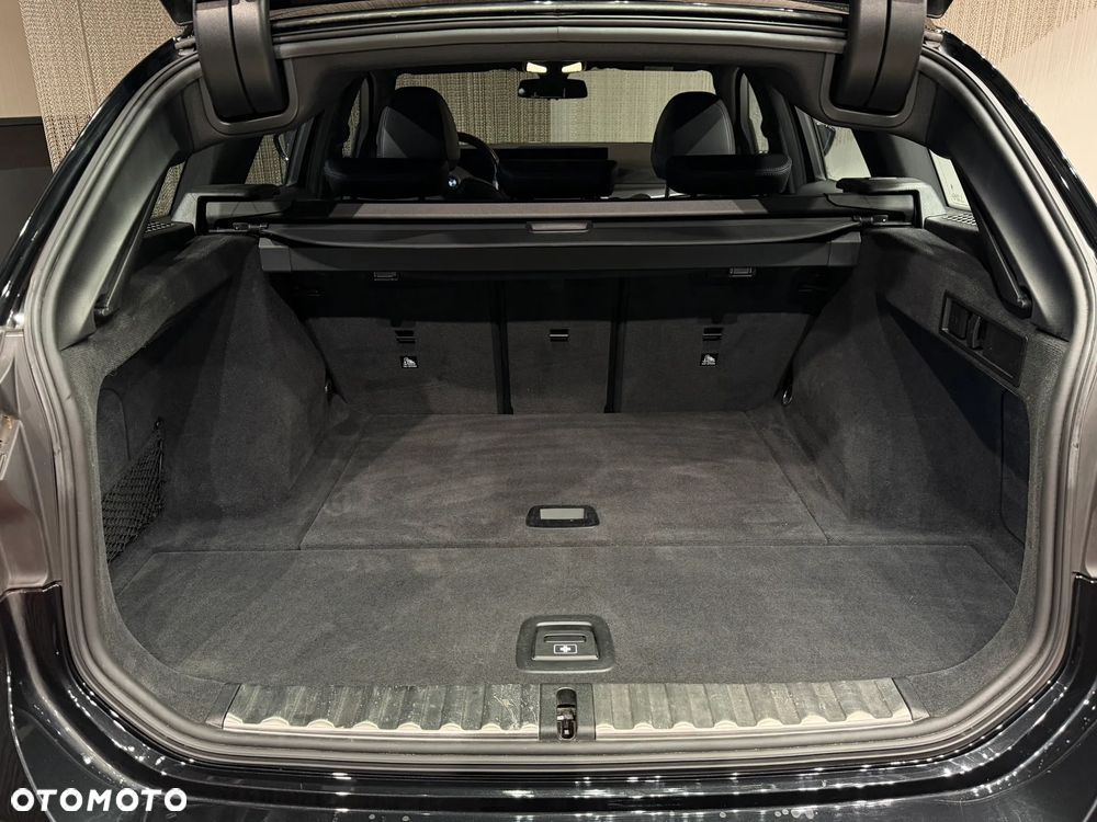 BMW Seria 3 320d xDrive mHEV M Sport - 16