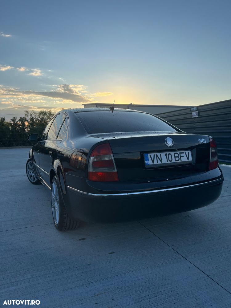 Skoda Superb 2.0 TDI Exclusive - 3
