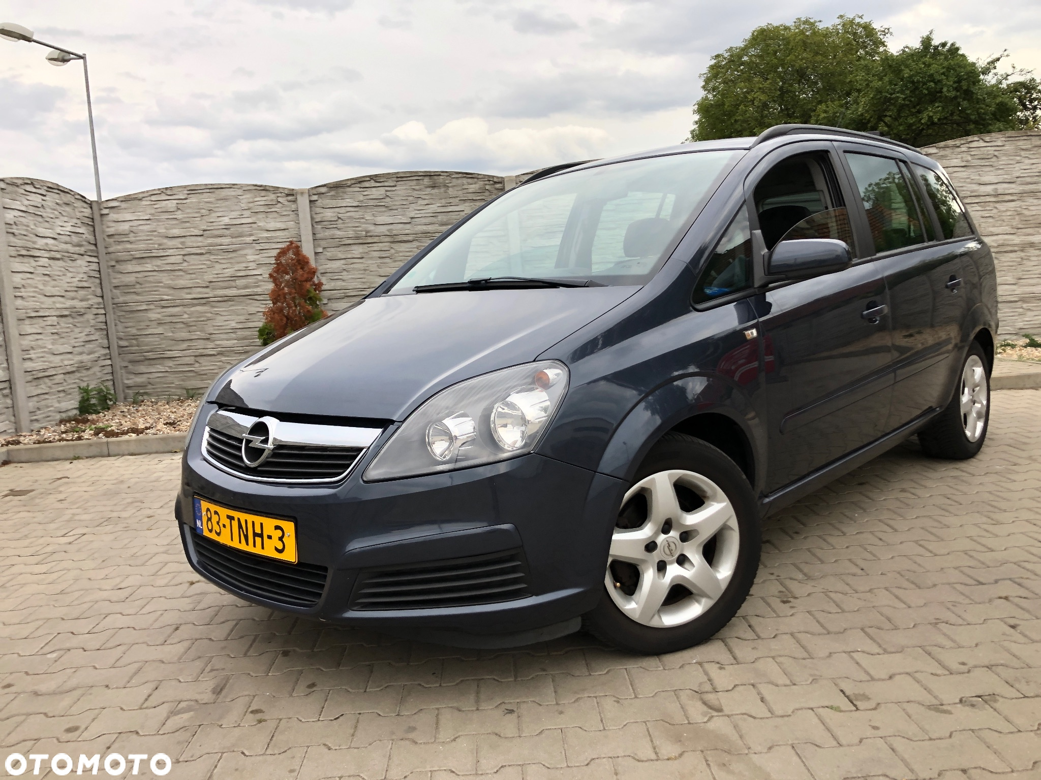 Opel Zafira 1.8 Cosmo - 30