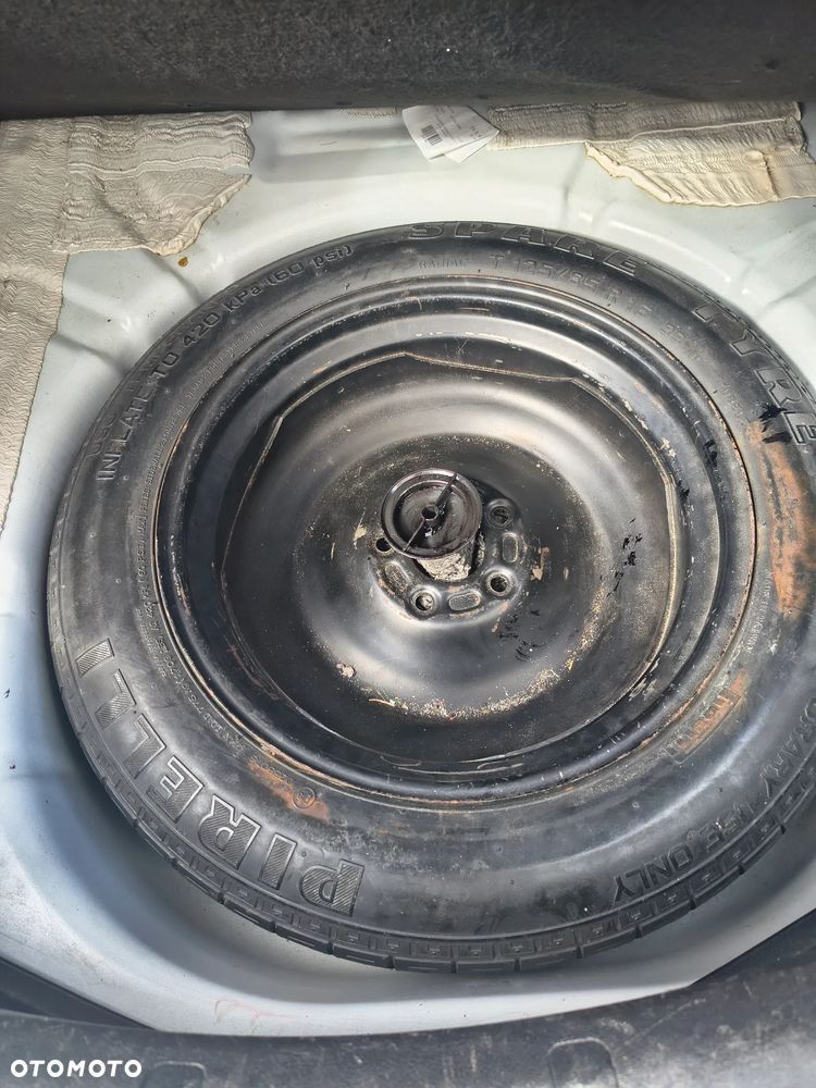 Ford Focus 1.6 16V Trend - 14