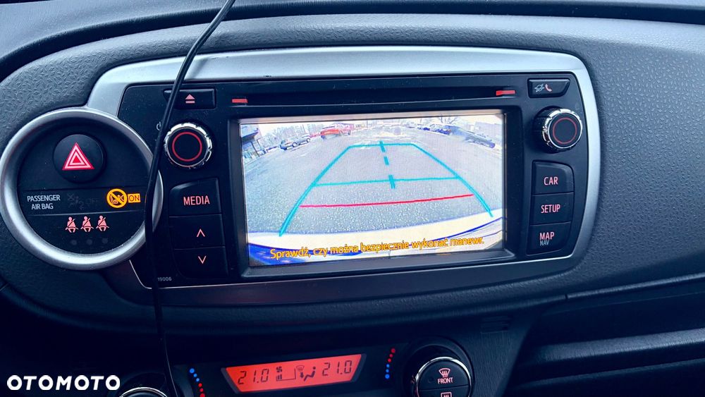 Toyota Yaris - 12