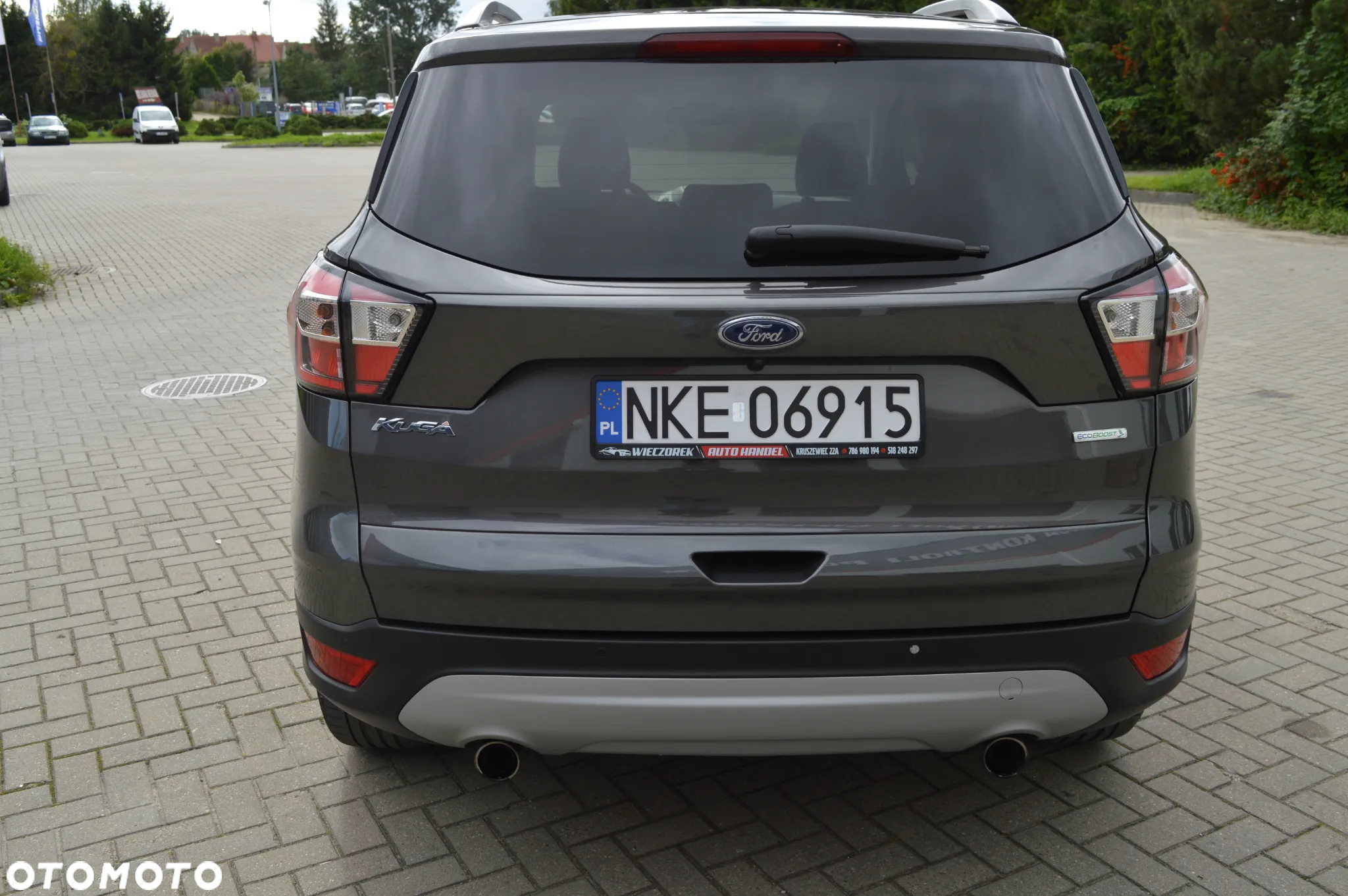 Ford Kuga 1.5 EcoBoost 2x4 Titanium - 8