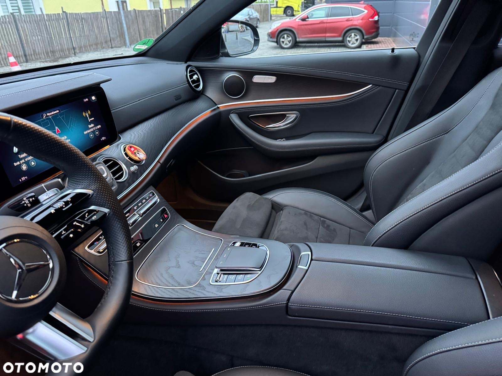 Mercedes-Benz Klasa E 200 4-Matic AMG/Avantgarde - 11