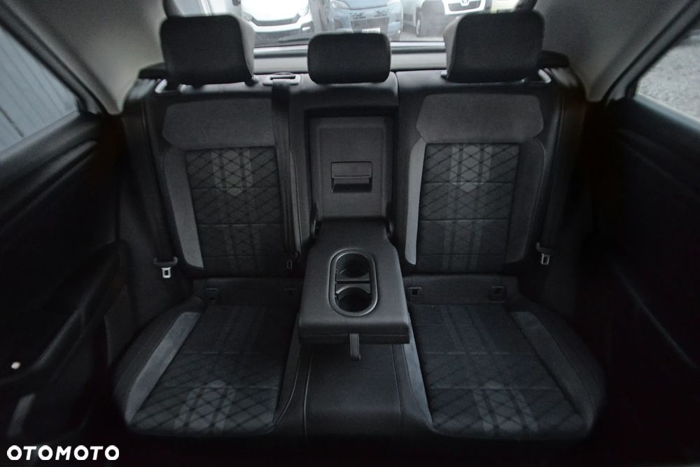 Volkswagen T-Roc - 9
