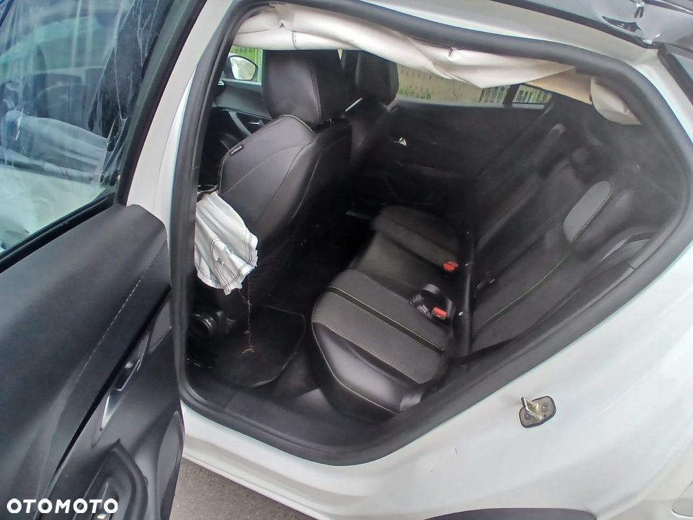 Peugeot 2008 1.2 PureTech GT S&S EAT8 - 26
