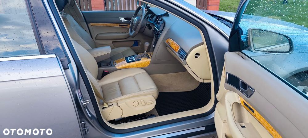 Audi A6 Limousine 4.2 Quattro Tiptronic - 17