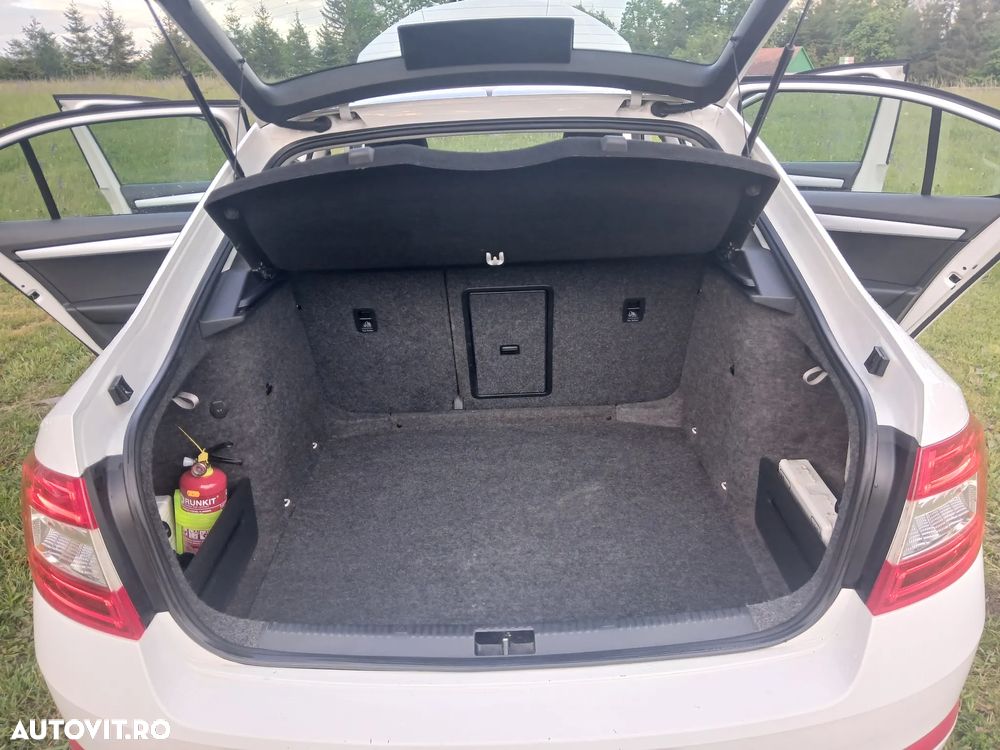 Skoda Octavia 2.0 TDI 4x4 DSG Style - 17