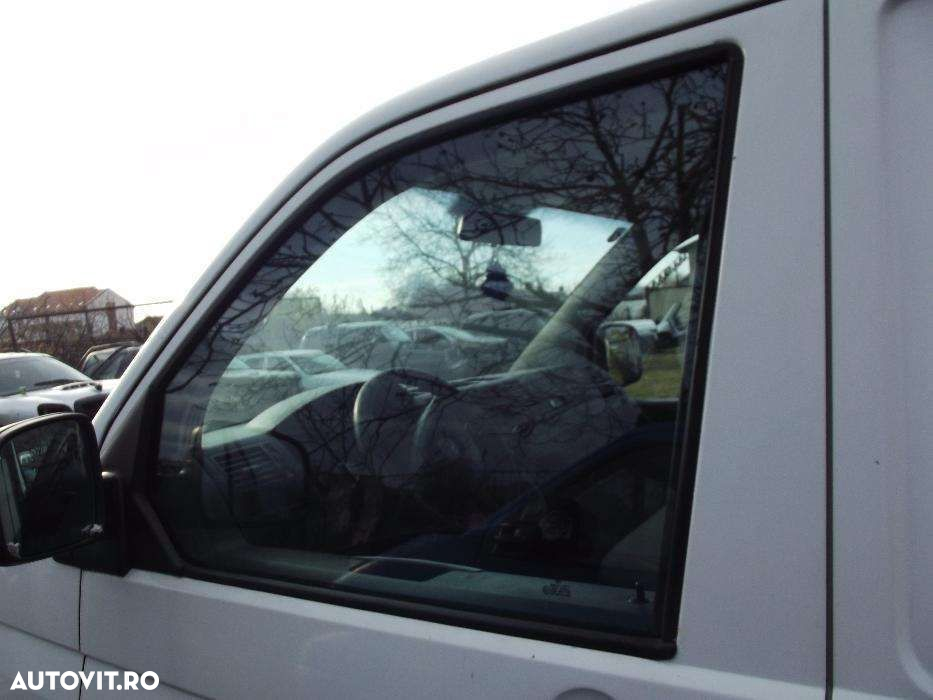 Parbriz VW T5 geam usa stanga dreapta luneta usi spate dezmembrez T5 - 3