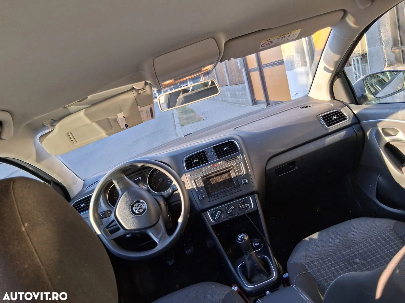 Volkswagen Polo 1.4 TDI (Blue Motion Technology) Comfortline - 15