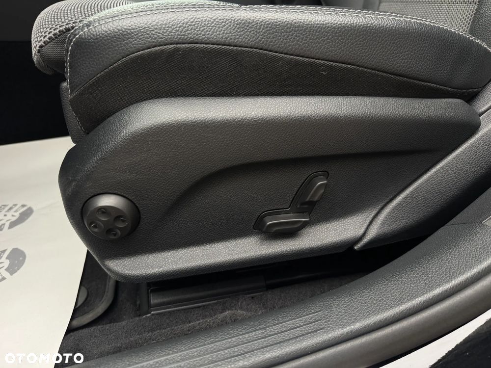 Mercedes-Benz Klasa C 220 d 9G-TRONIC Exclusive - 29