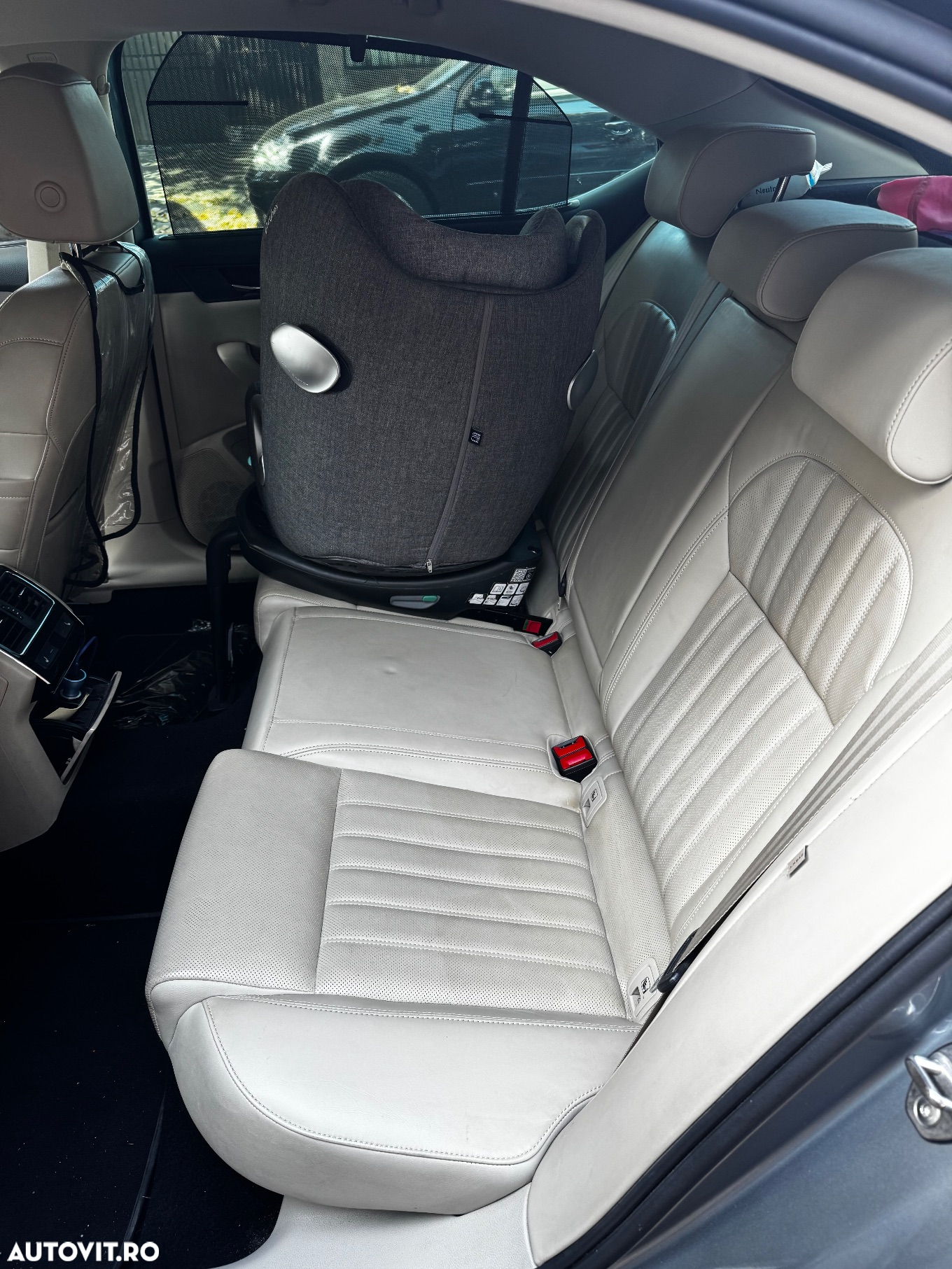 Skoda Superb 2.0 TDI DSG Ambition - 11
