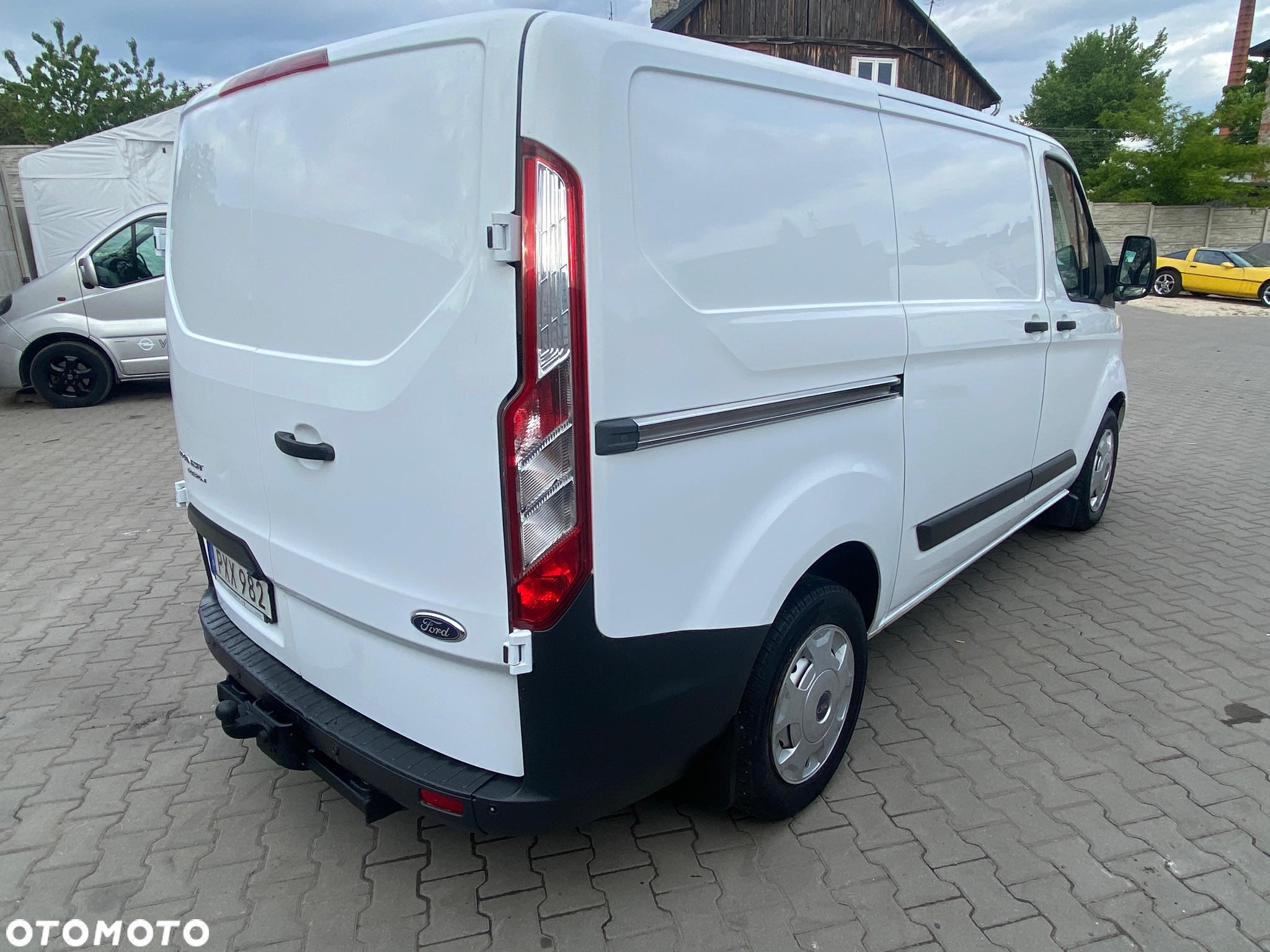 Ford TRANSIT CUSTOM - 5
