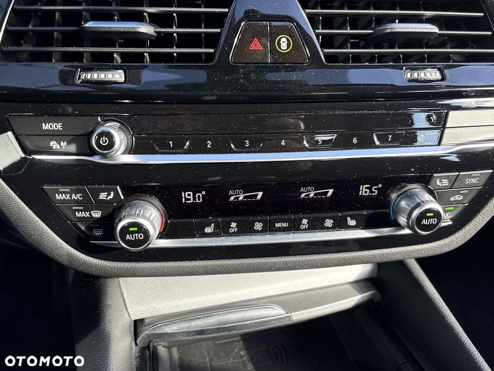 BMW Seria 5 - 22