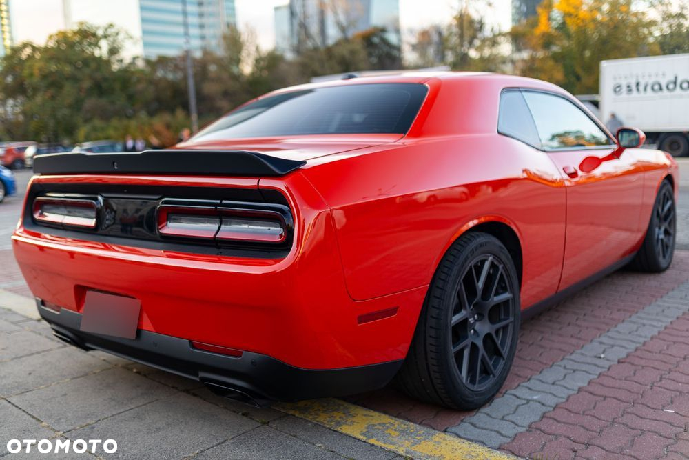 Dodge Challenger - 31